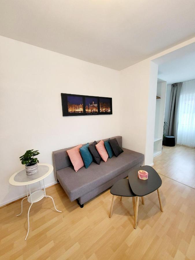 Studio Alicia, Idealement Situe Etterbeek Εξωτερικό φωτογραφία