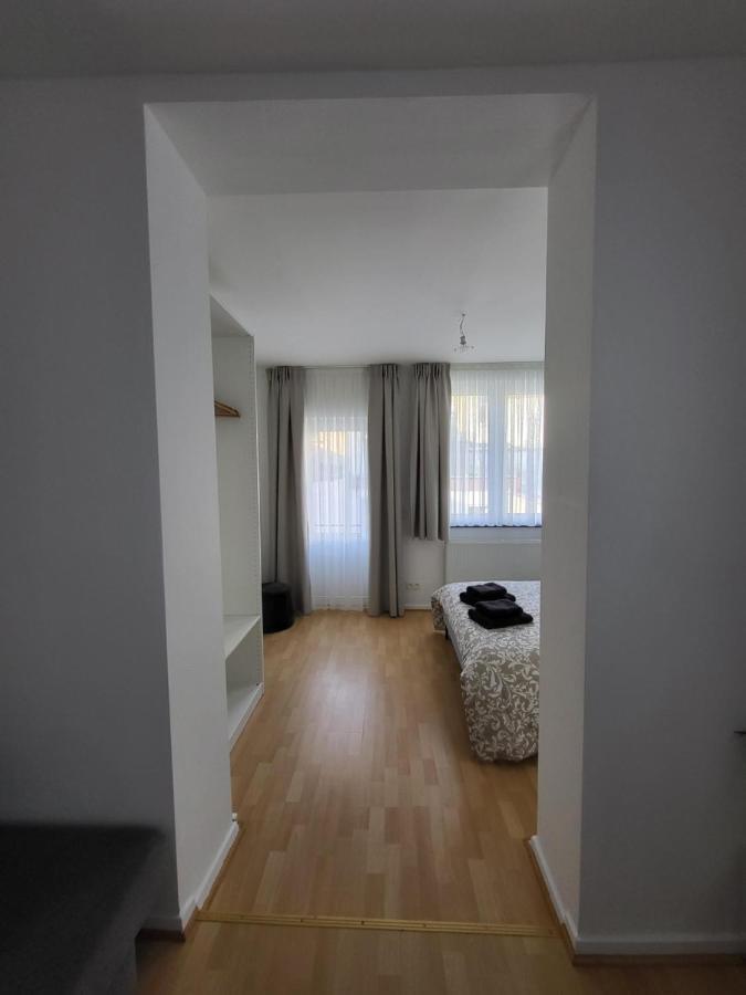 Studio Alicia, Idealement Situe Etterbeek Εξωτερικό φωτογραφία
