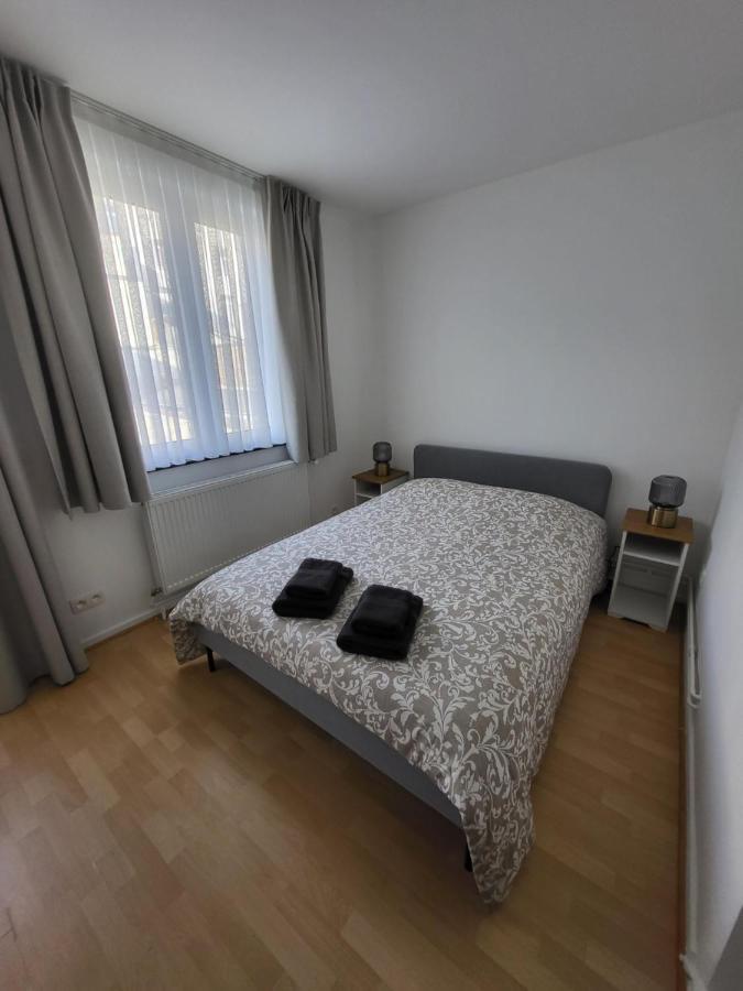 Studio Alicia, Idealement Situe Etterbeek Εξωτερικό φωτογραφία