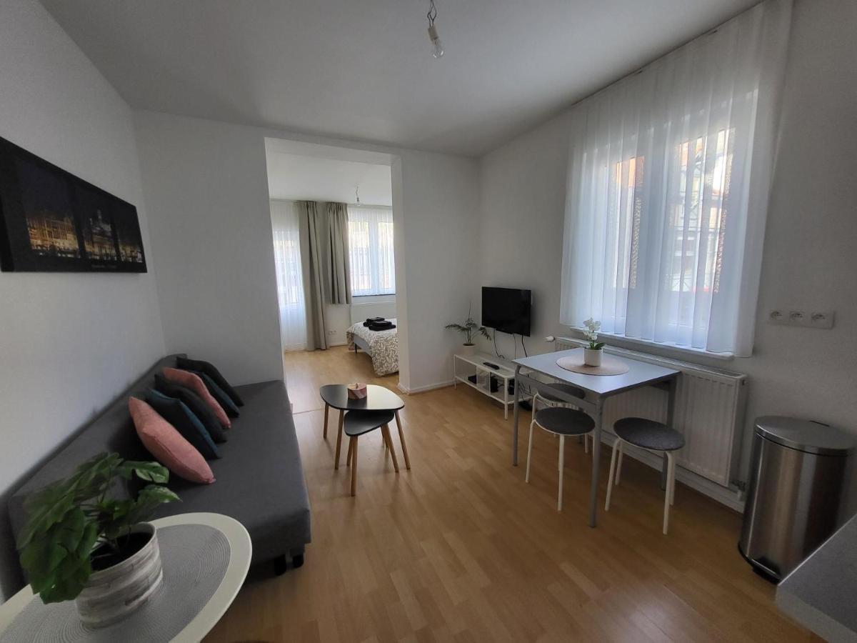 Studio Alicia, Idealement Situe Etterbeek Εξωτερικό φωτογραφία