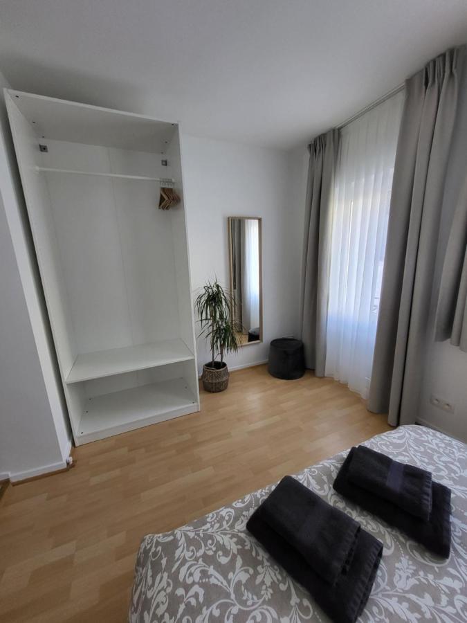 Studio Alicia, Idealement Situe Etterbeek Εξωτερικό φωτογραφία